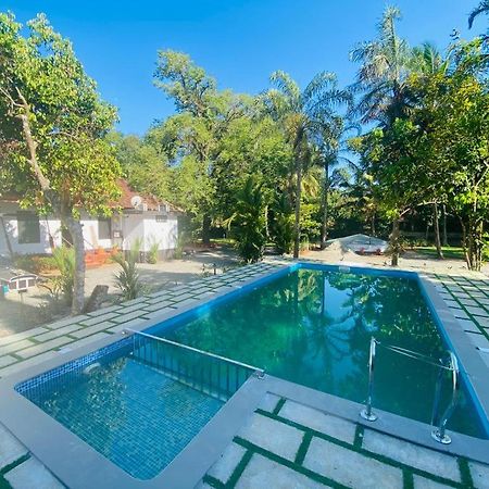 קומרקום Babira Brookside Heritage Resort מראה חיצוני תמונה