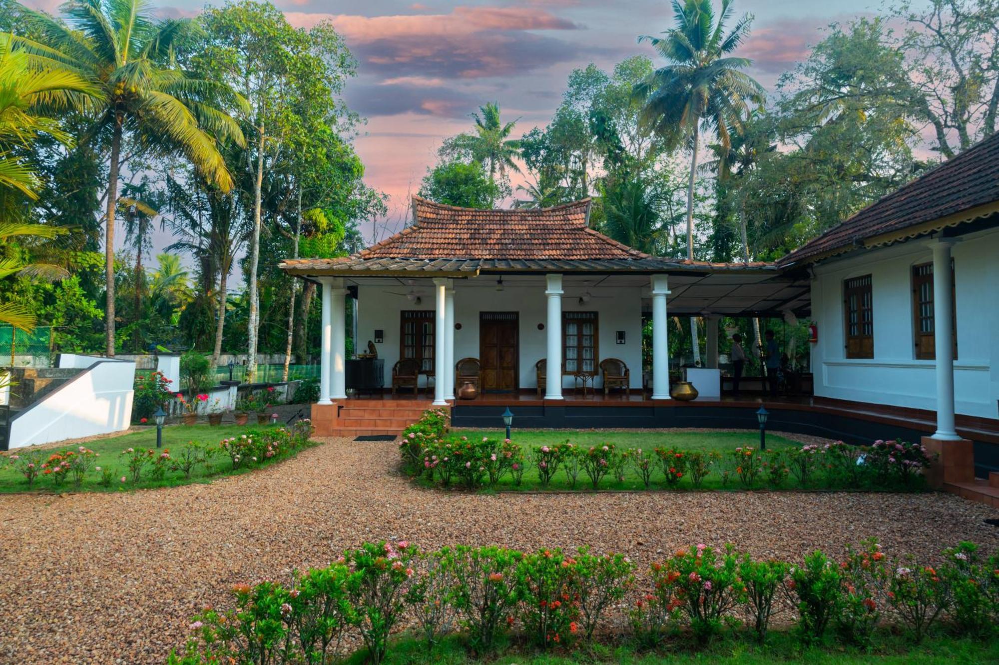 קומרקום Babira Brookside Heritage Resort מראה חיצוני תמונה