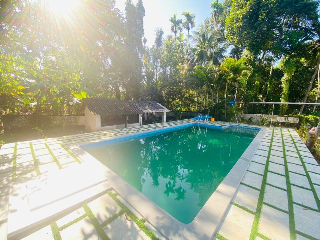 קומרקום Babira Brookside Heritage Resort מראה חיצוני תמונה