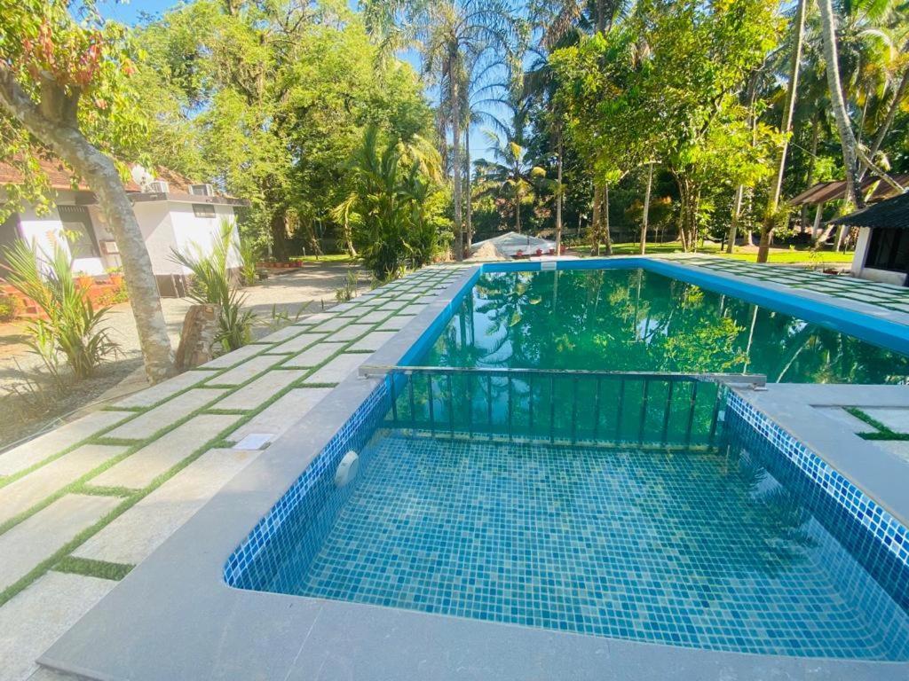קומרקום Babira Brookside Heritage Resort מראה חיצוני תמונה